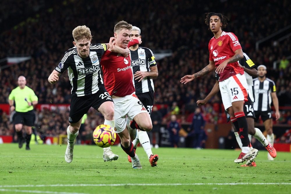nhan-dinh-soi-keo-manchester-united-vs-newcastle-united-luc-03h00-ngay-27-12-2025-1